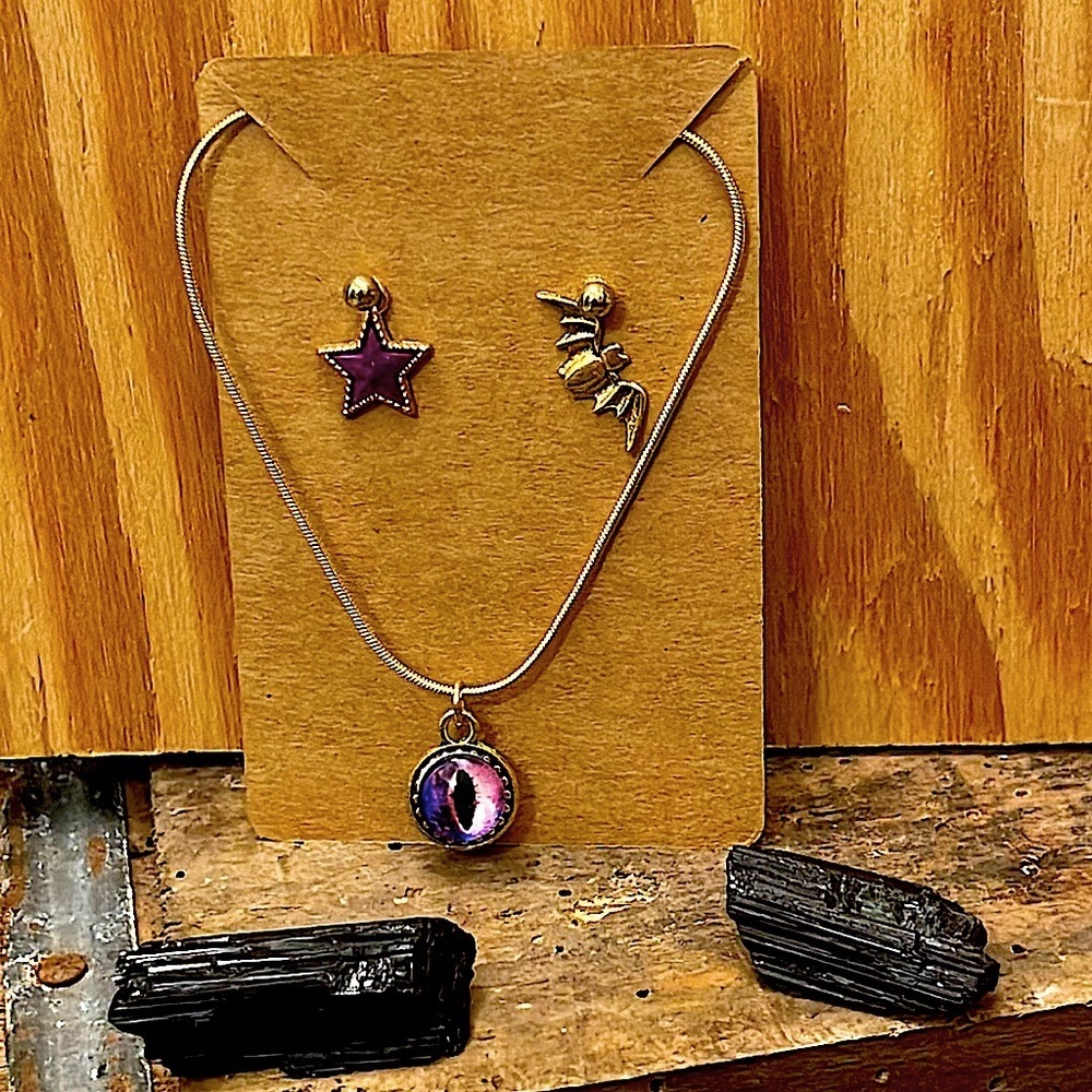 BOGO!! Alternative Witchy SET Vivid Dragons Eye Necklace & Mixed Match Earrings